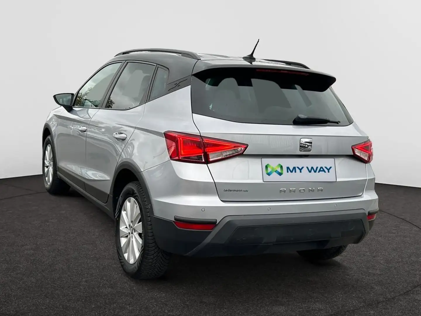 SEAT Arona Arona Move! 1.0 TSI 95CV (70kW) MANUELLE 5v Start/Stop EURO 6 AG Grijs - 2