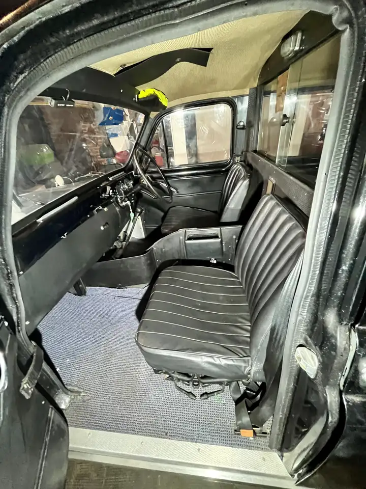 Austin FX4 London Cab, foto 10