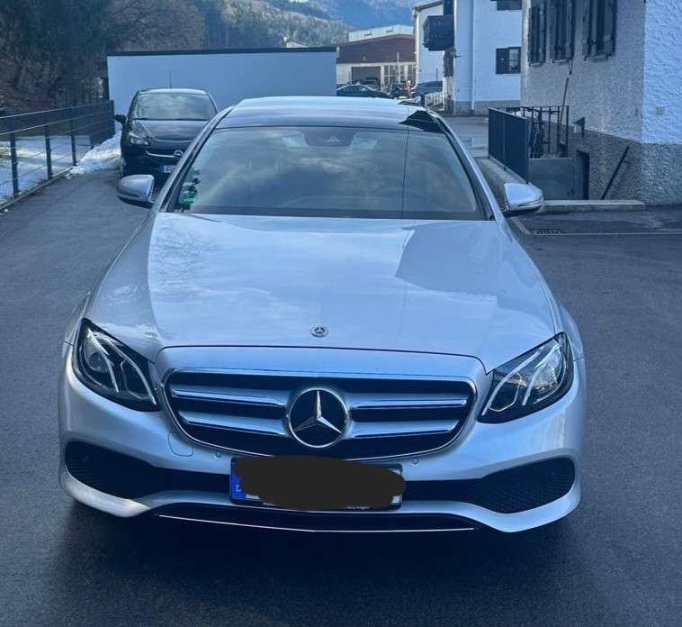 Second hand Mercedes Benz E-Class 300