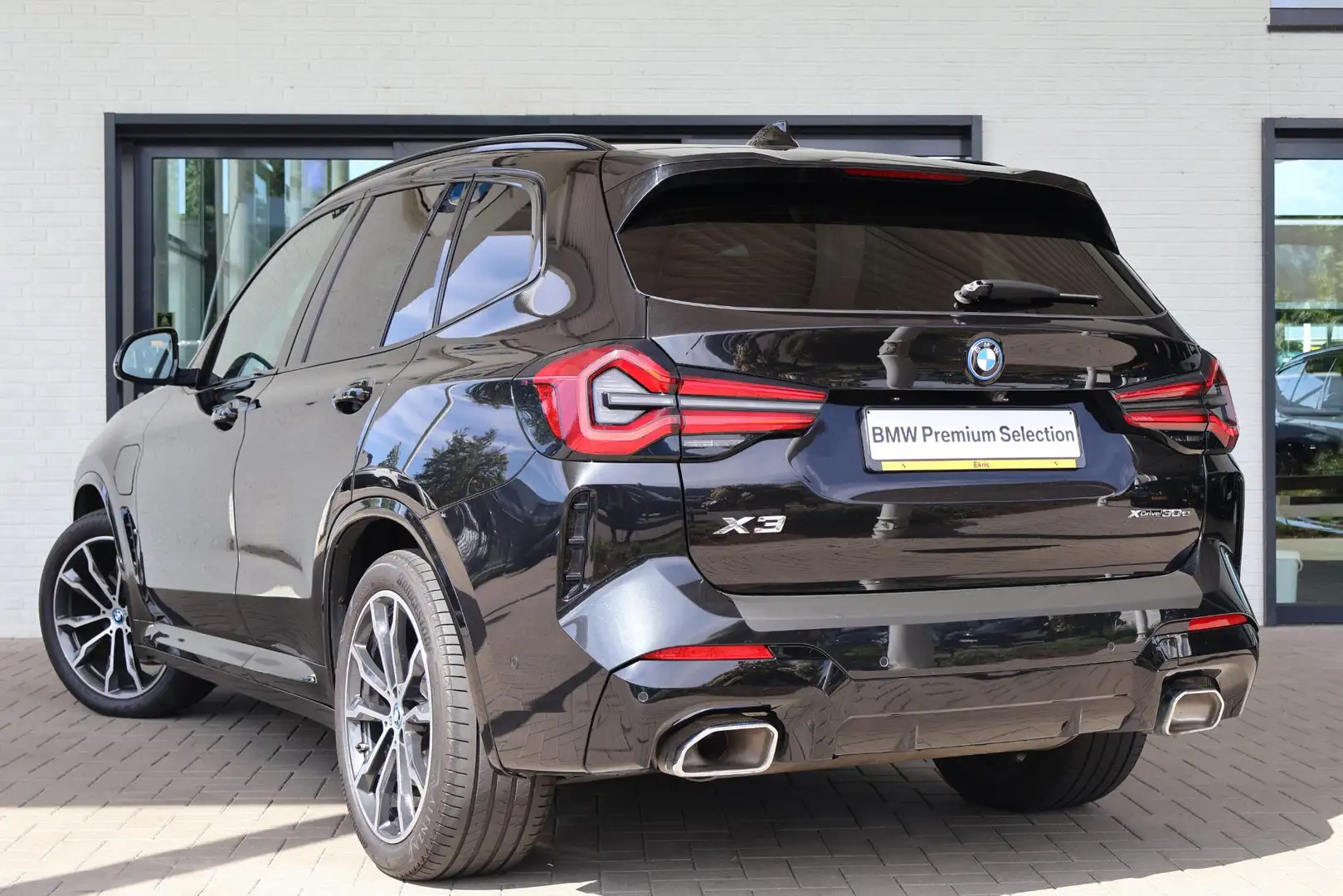 BMW X3 xDrive30e | M Sportpakket | Panoramadak | Harman K Nero - 2
