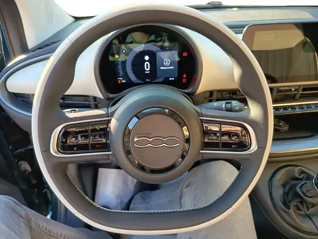 Fiat 500c view 8