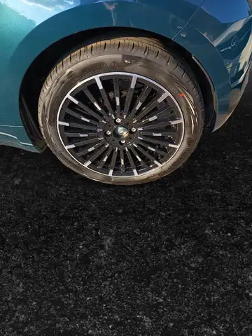 Fiat 500c view 3