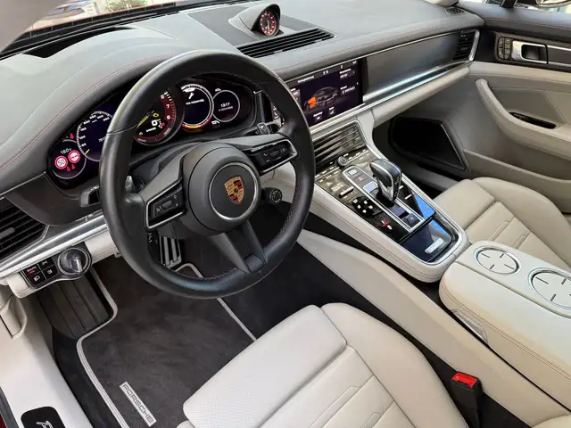 Porsche Panamera Turbo S E-Hybrid PHEV Aut. Ansicht 8