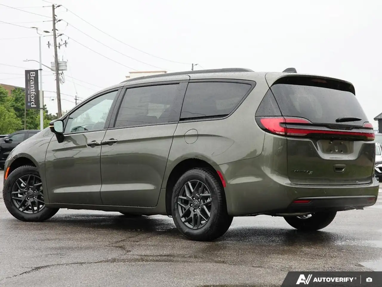 Chrysler Pacifica снимка Chrysler Pacifica