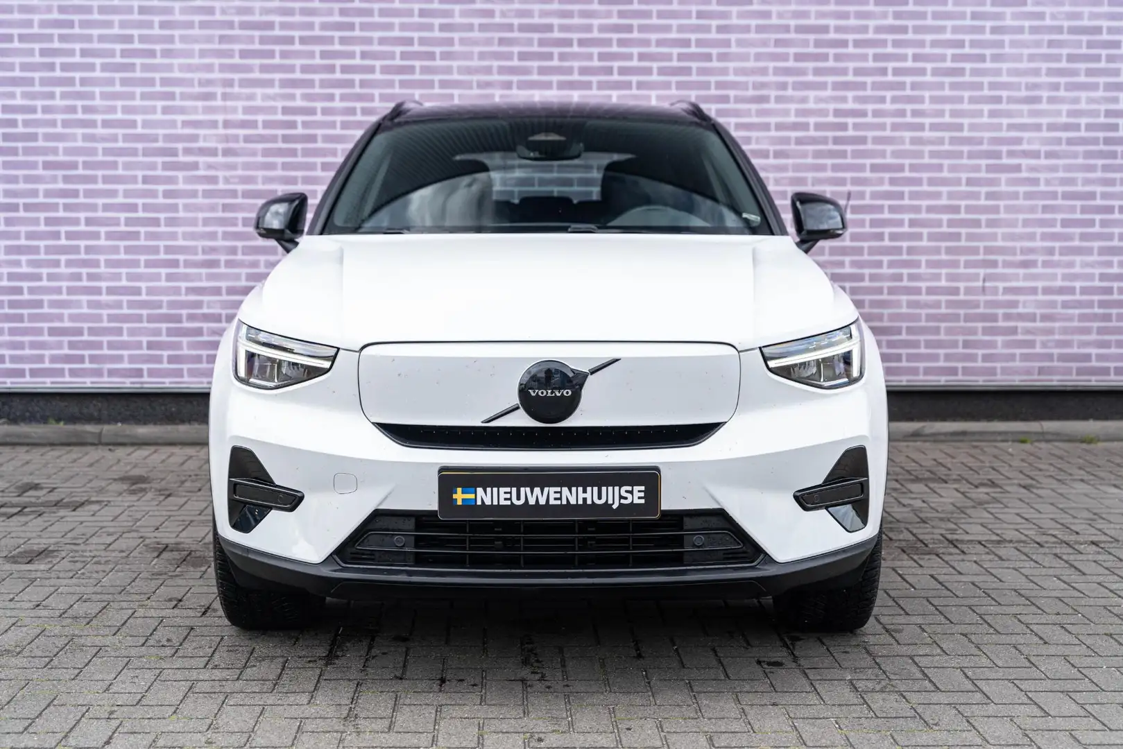 Volvo XC40 Single Motor Extended Range Plus | Black pack | Wa Wit - 2