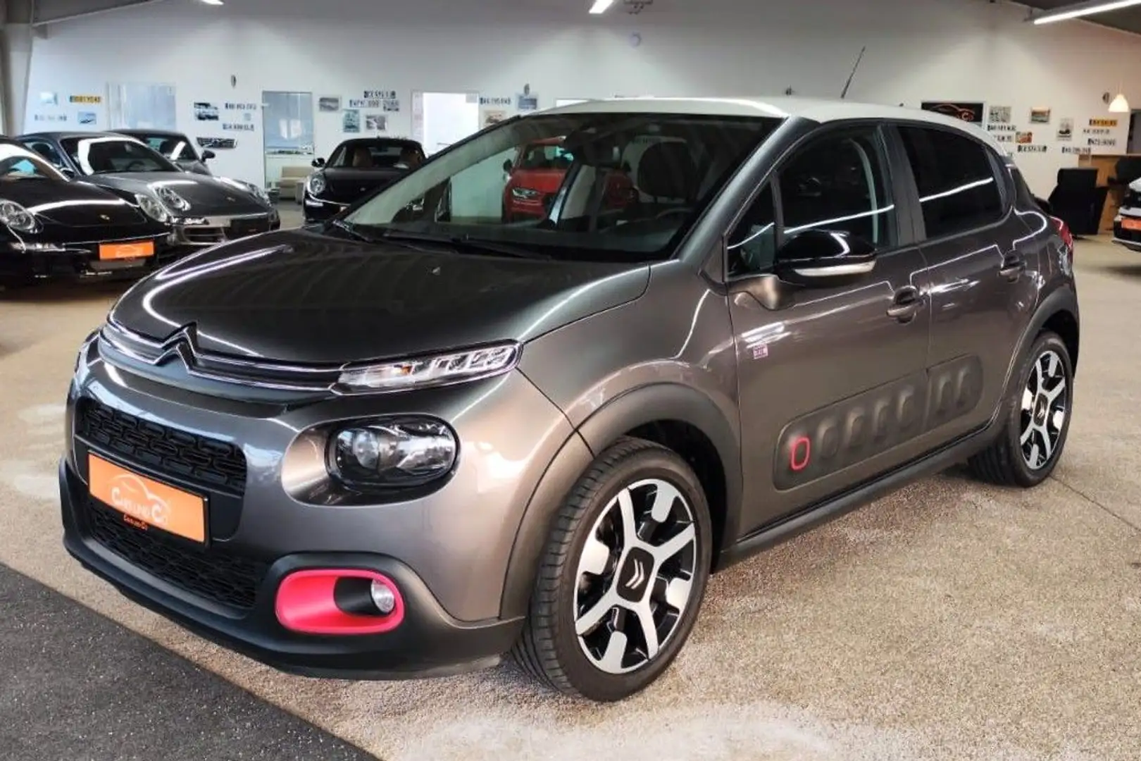 Citroen C3 1.2 Puretech Elle *SHZ*CarPlay*LED*PDC*RK*TEM Grigio - 1