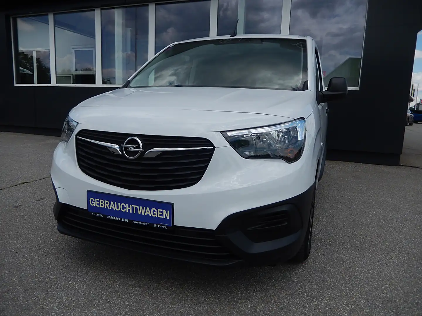 Opel Combo PureTech 110 S&S M Weiß - 1
