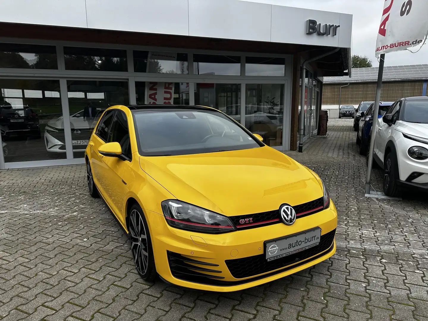 Volkswagen Golf VII 2.0 GTI Performance BMT AHK 169 kW (230 PS)... Jaune - 2