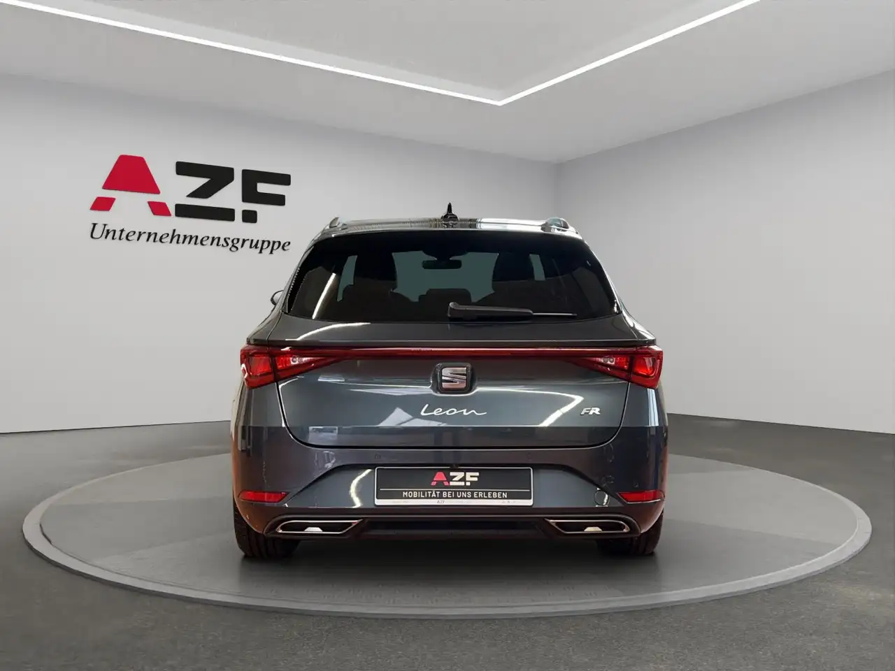 SEAT Leon Sportstourer FR 2.0 TDI DSG+Matrix+SHZ+Pano 7