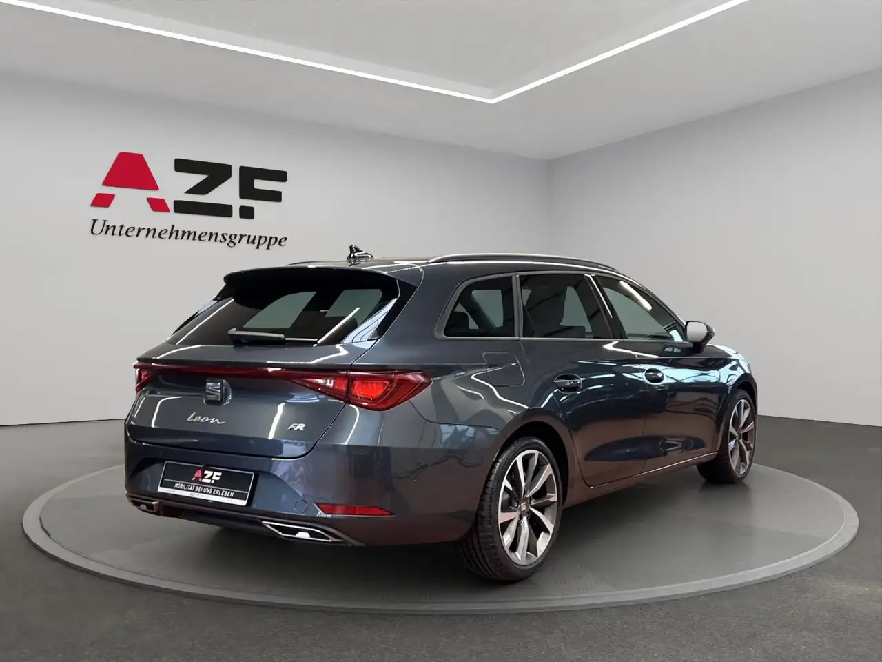SEAT Leon Sportstourer FR 2.0 TDI DSG+Matrix+SHZ+Pano 4