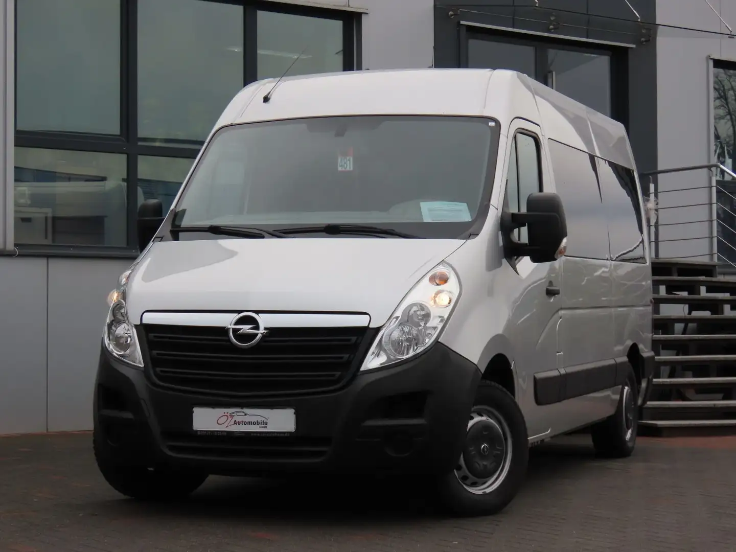 Opel Movano 2.3CDTI Behindertengerecht Rampe Bett Silber - 2