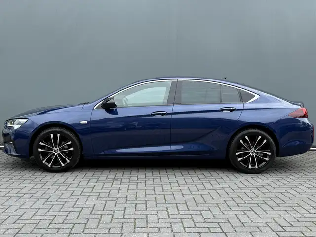 Opel Insignia view 8