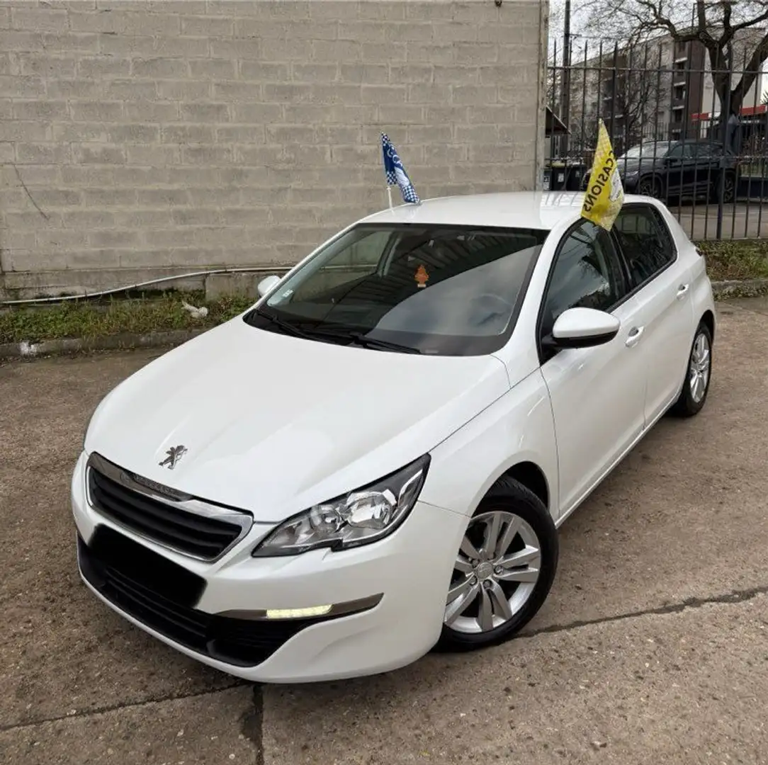 Peugeot 308 II 1.2 VTi Année 04-2015 199.000KLM Garantie 6 Mois Blanc - 2