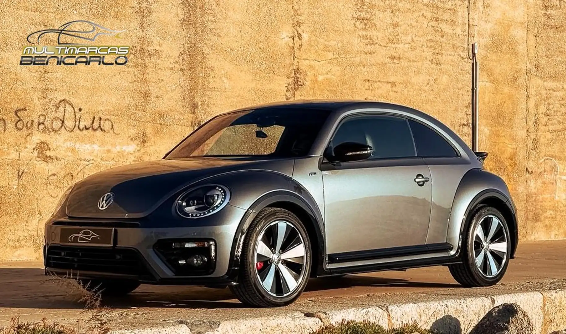 Volkswagen Beetle 2.0 TSI R-Line DSG 162kW Gris - 1