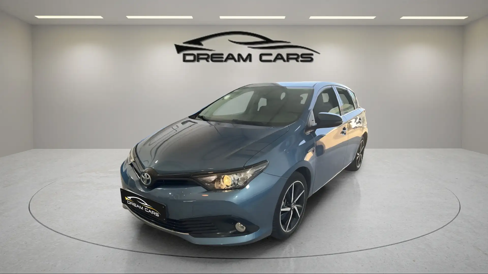Toyota Auris hybrid 140H Business Azul - 1