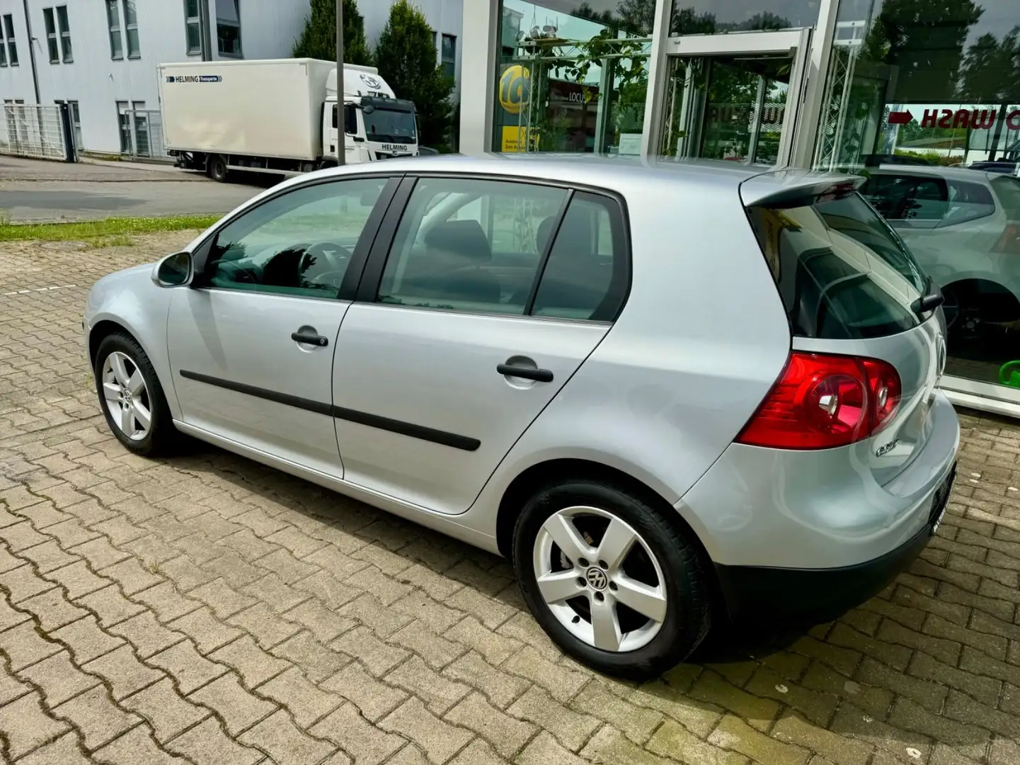 Volkswagen Golf V, Touch, BT, Klima, TÜV, Zahnriemen neu Silber - 2