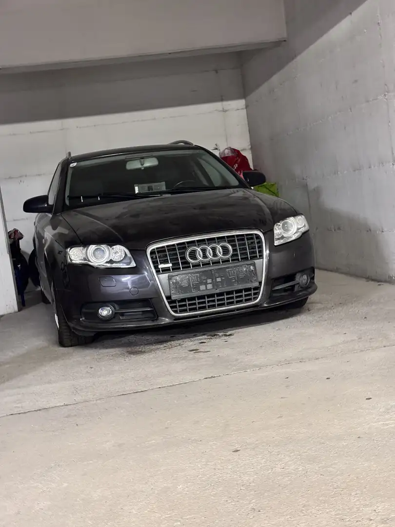 Audi A4 2.0 TDI quattro (103kW)  Export Grau - 2
