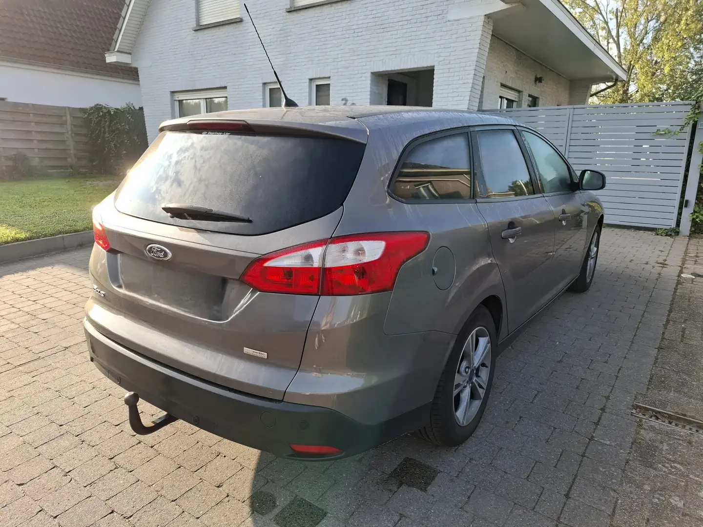 Ford Focus Focus EcoBoost Start-Stopp-System SYNC Edition Brun - 1