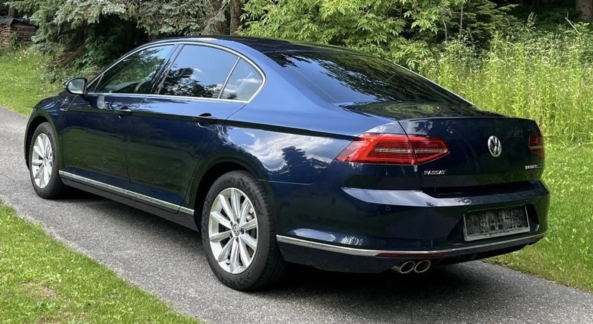 Volkswagen Passat Highline 2,0 SRC TDI 4Motion DSG - 2