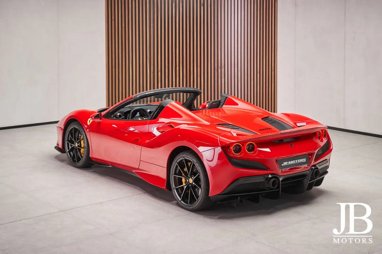 Ferrari F8 Spider Lift Carbon LED Racing Seats Cavallino Rot - 2