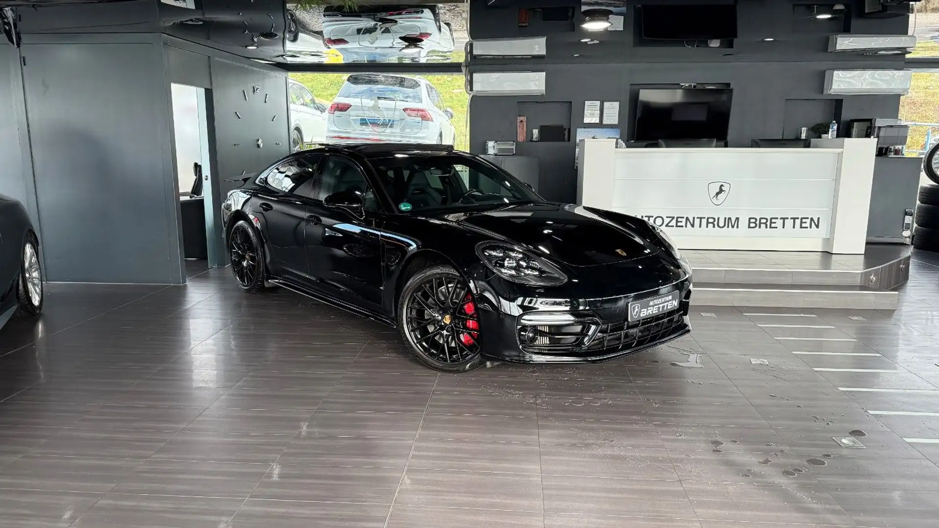 Porsche Panamera GTS*Sport Chrono*Pano*Kamera*Carbon Schwarz - 2