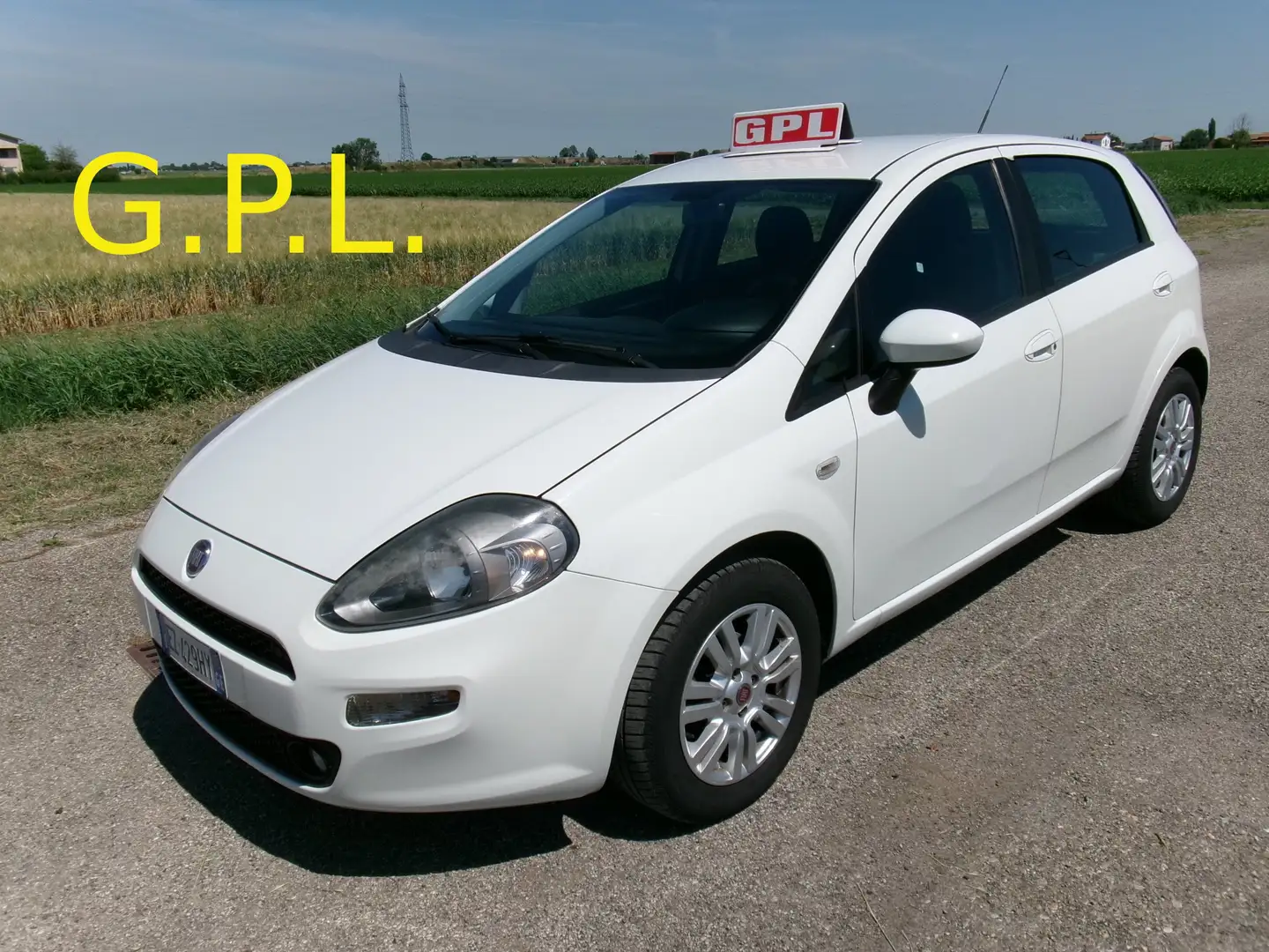 Fiat Punto 1.4 Easy Power Lounge GPL Blanc - 1