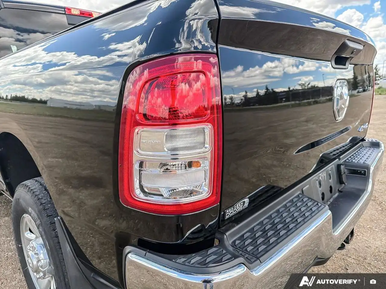 RAM 2500 photo RAM 2500