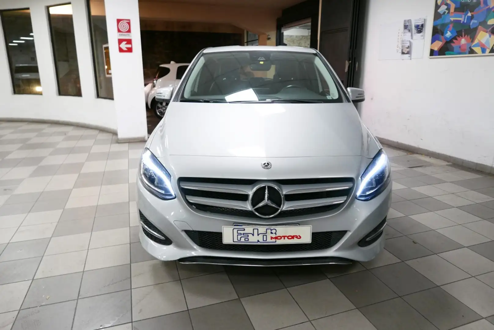 Mercedes-Benz B 180 d Automatic Sport Silber - 2