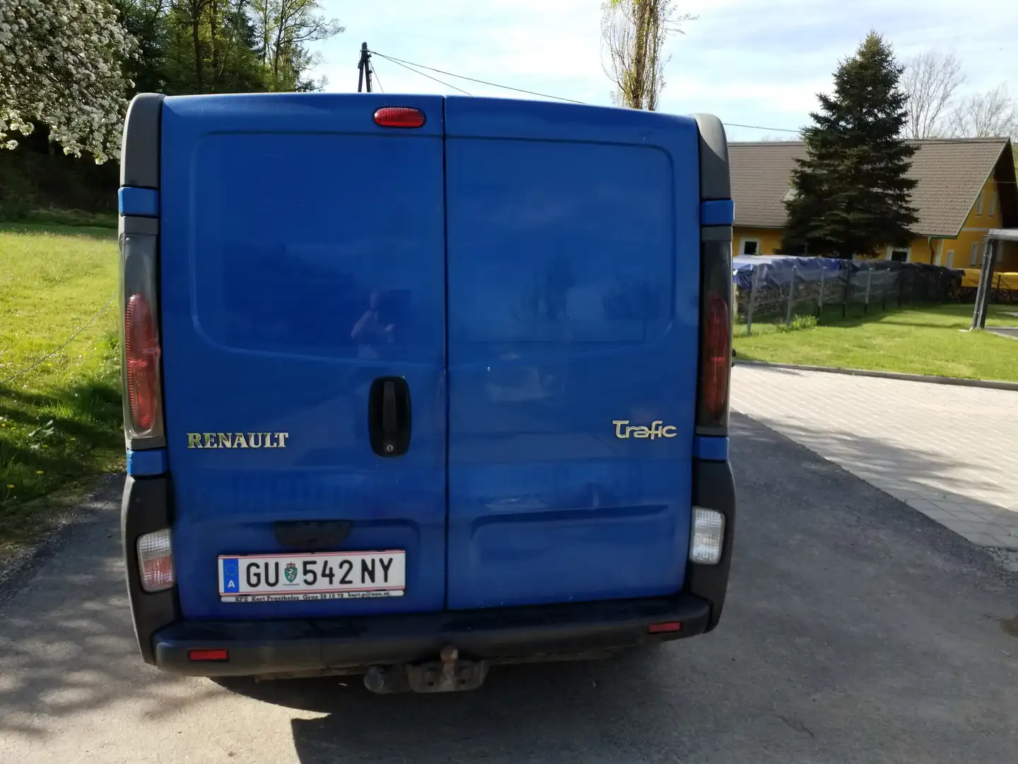 Renault Trafic 1,9 Синій - 2