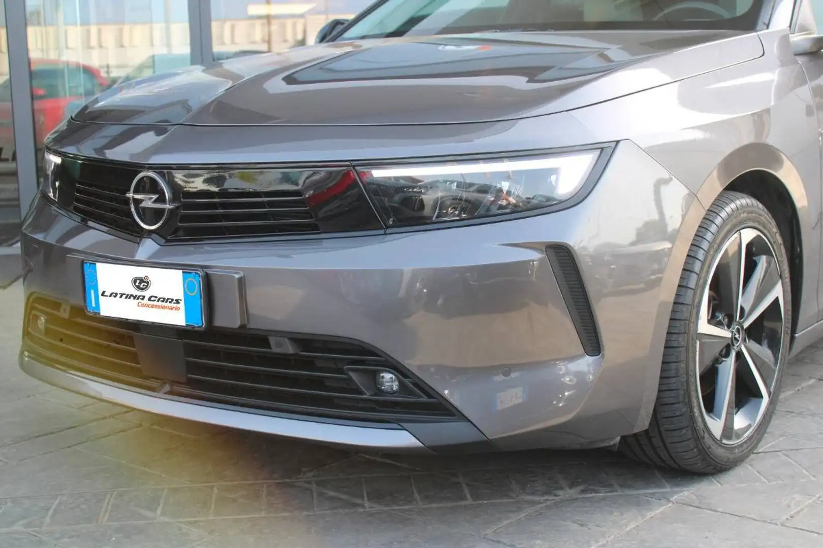 Opel Astra 1.2 t Elegance s&s 130cv AUTO con CAM e CarPlay Gris - 2