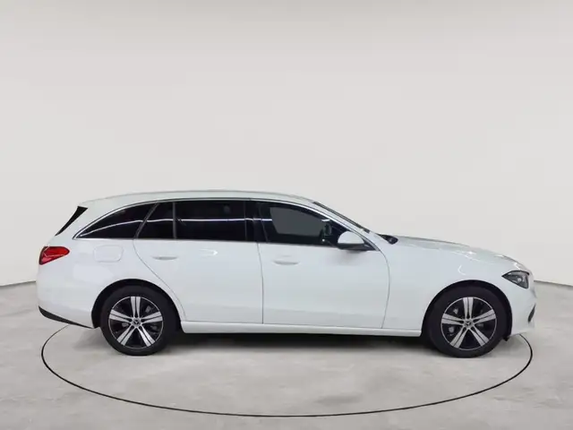 Mercedes-Benz C-Class view 3