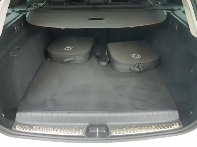 Mercedes-Benz C-Class view 15