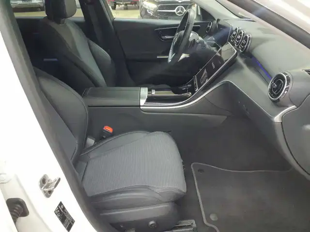 Mercedes-Benz C-Class view 7