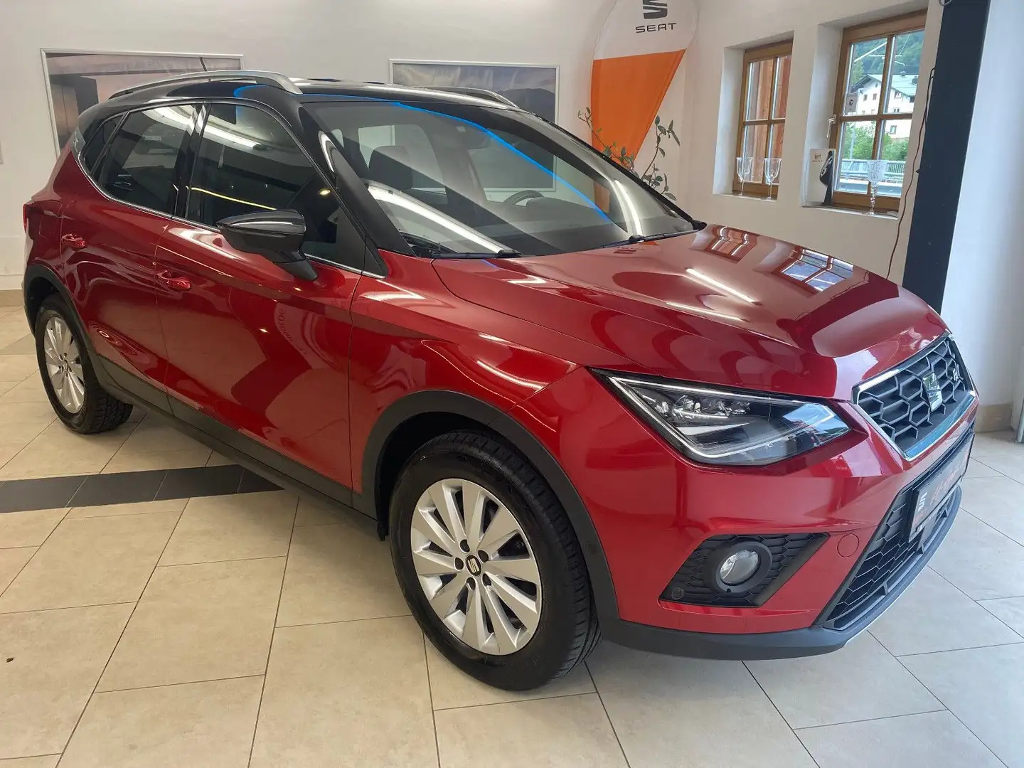 SEAT Arona FR +Winterpaket+DAB+FULL-Link+ACC+Voll-LED Rot - 2