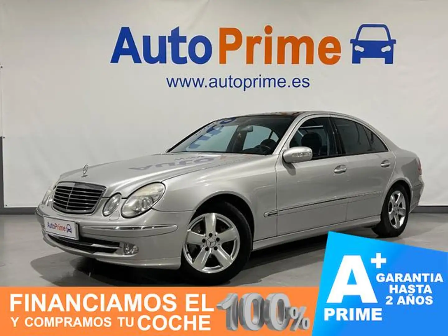 Mercedes-Benz E 320 Plateado - 1