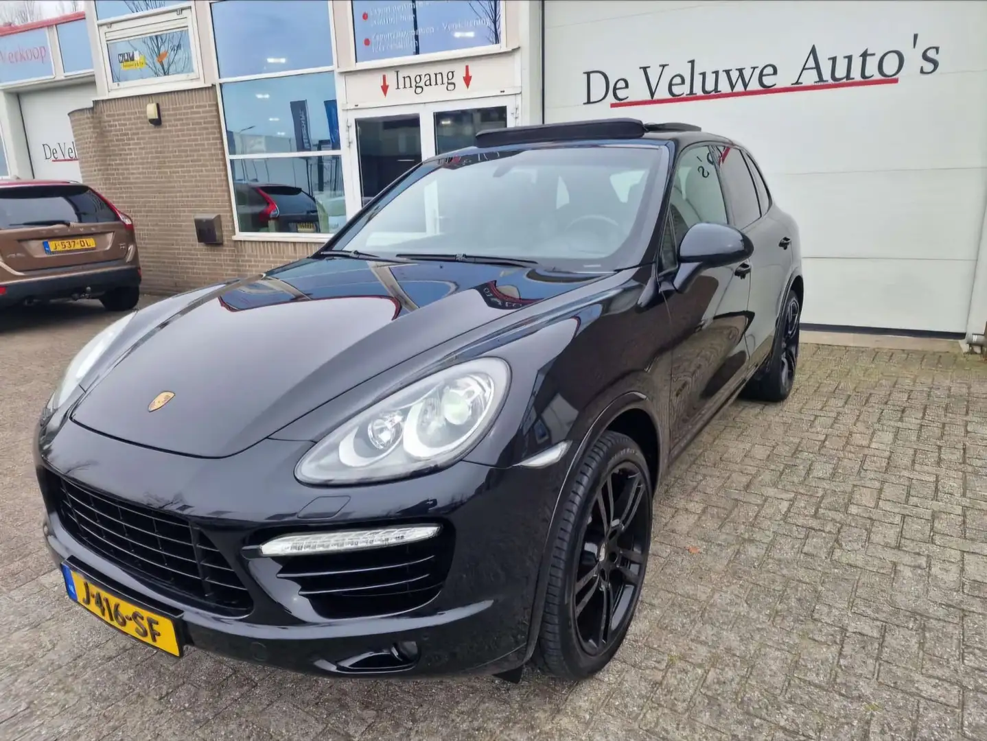 Porsche Cayenne 4.8 Turbo - youngtimer Zwart - 2
