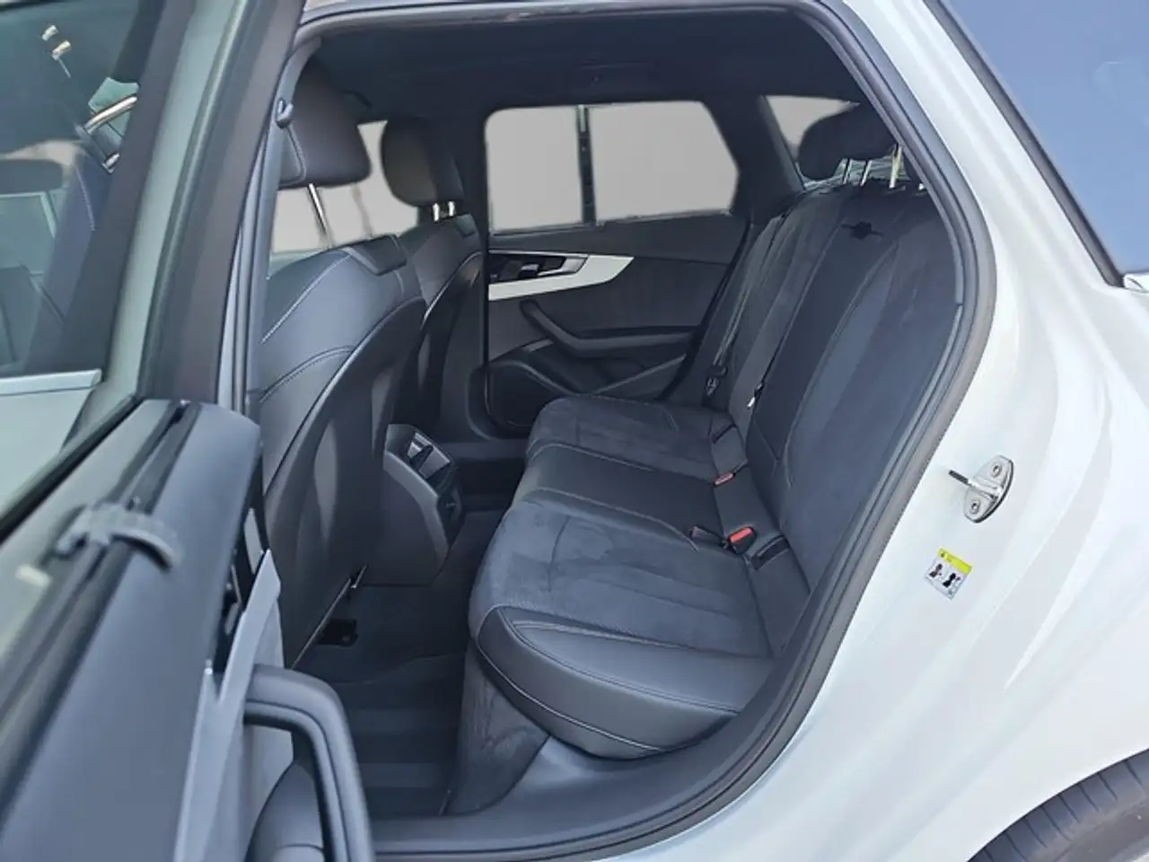 Audi S4 Avant 3.0 TDI quattro Tiptronic Navi LED 11
