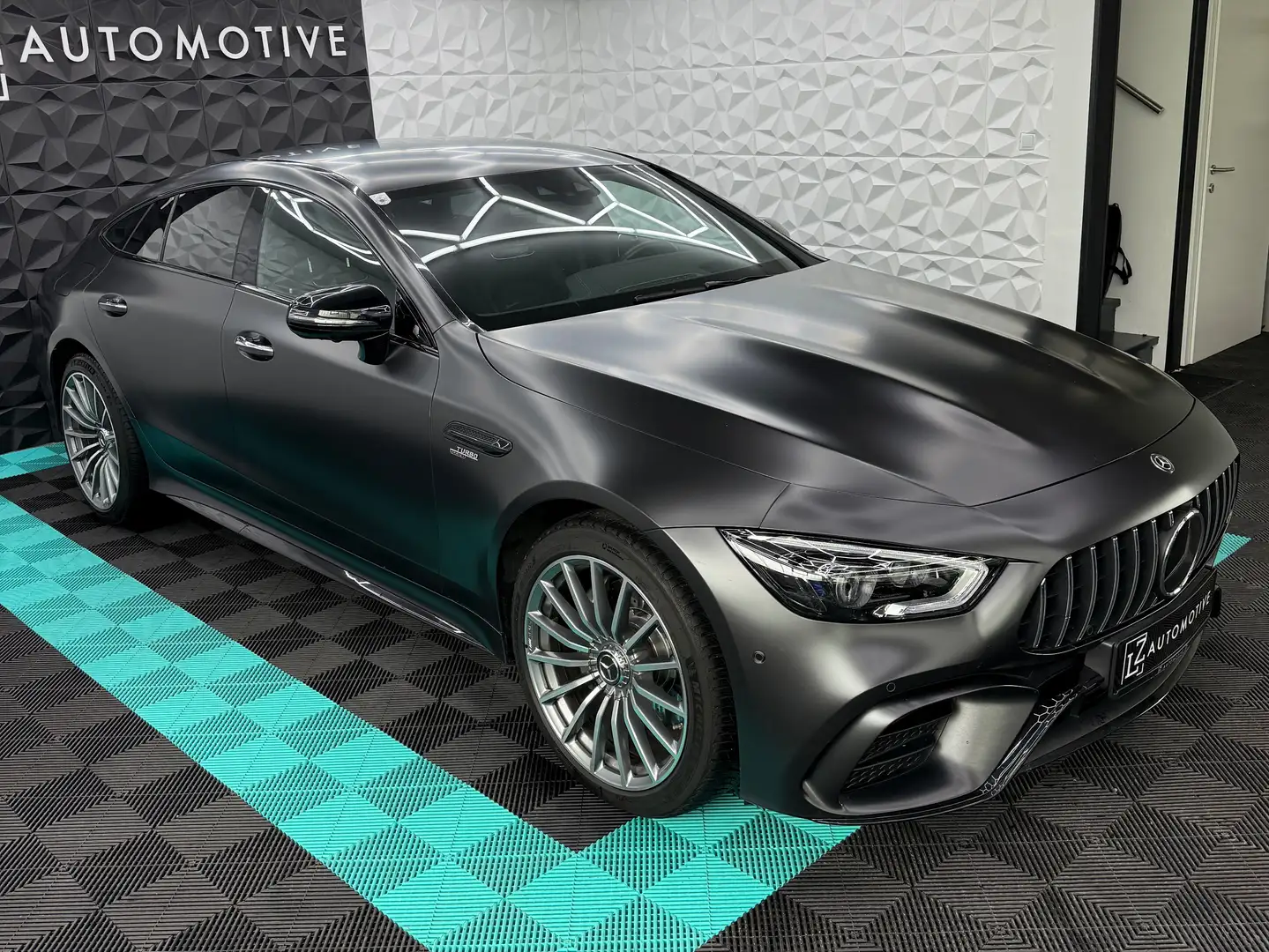 Mercedes-Benz AMG GT 53 4Matic+ nur 5,49% FIXZINSSATZ *DESIGNO,V8-PAKET Grau - 2