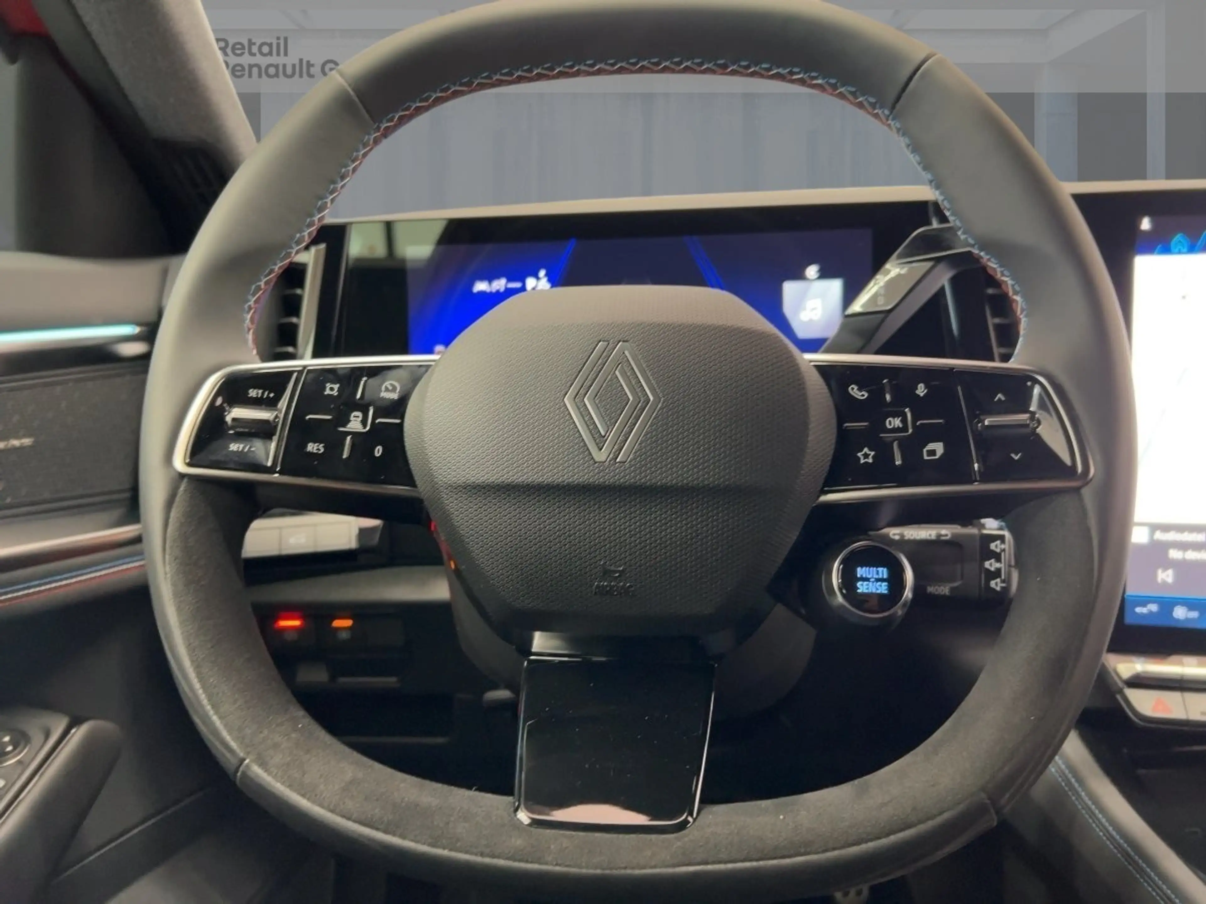 Renault Rafale Esprit Alpine E-Tech Full Hybrid 200 PDC BT — photo 11