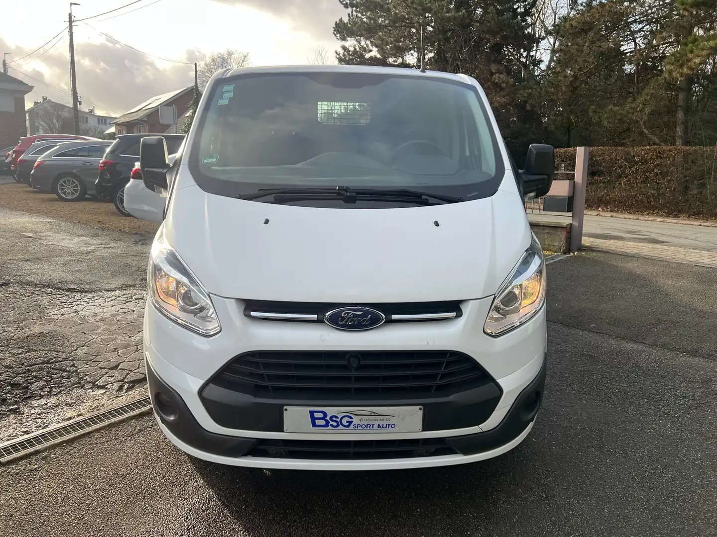 Ford Transit Custom 2.2 TDCi//airco//gps///tres propre Wit - 2