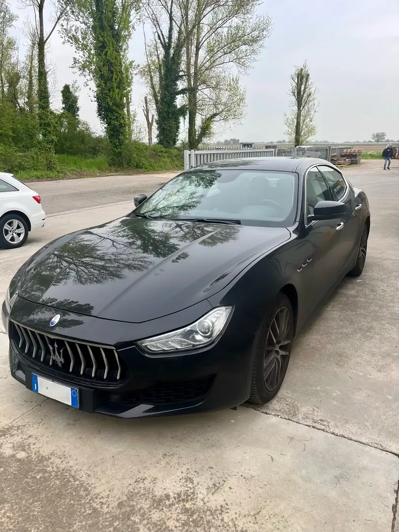 Maserati Ghibli 3.0 V6 ds 250cv auto my16 E6 Nero - 1