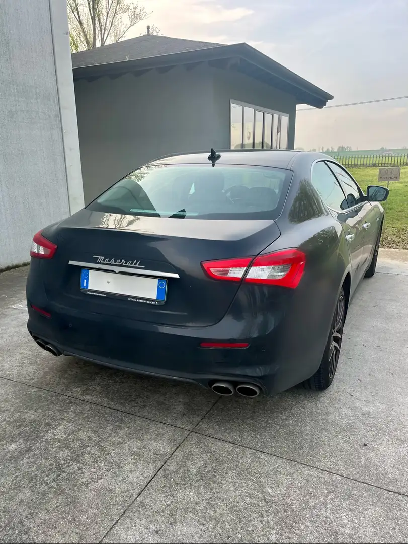 Maserati Ghibli 3.0 V6 ds 250cv auto my16 E6 Nero - 2