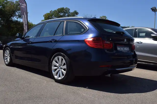 BMW 3 Series view 3