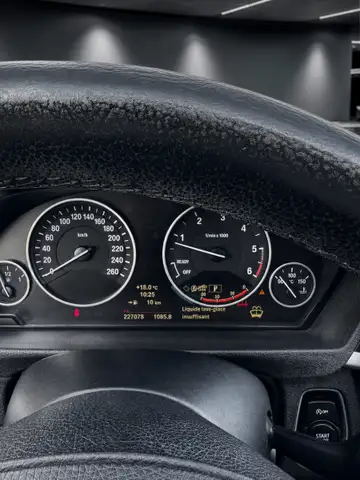 BMW 3 Series view 15