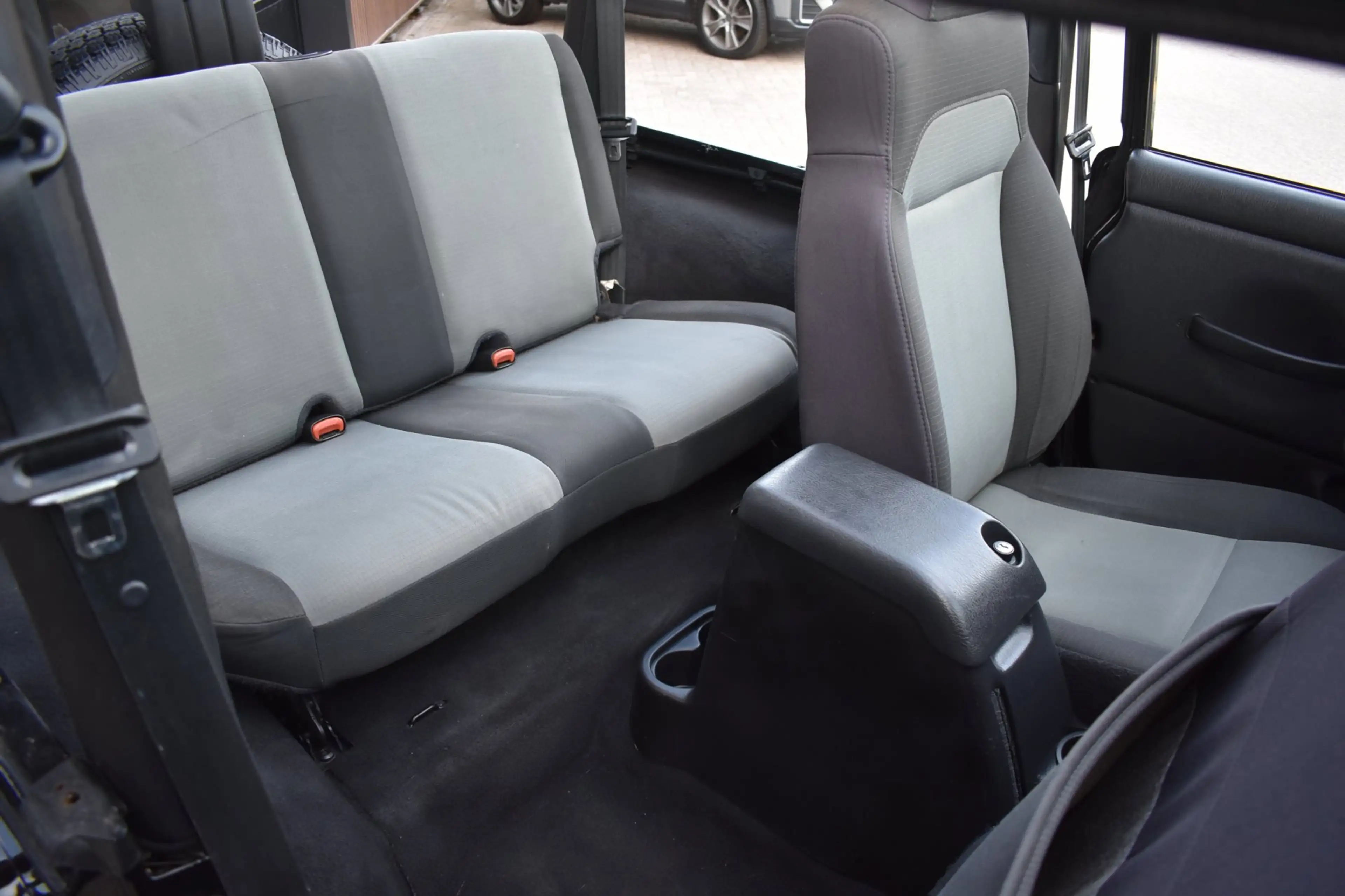 Jeep Wrangler 4.0i Hardtop Sahara '06 Cruise Airco Hardtop/Softt — photo 4