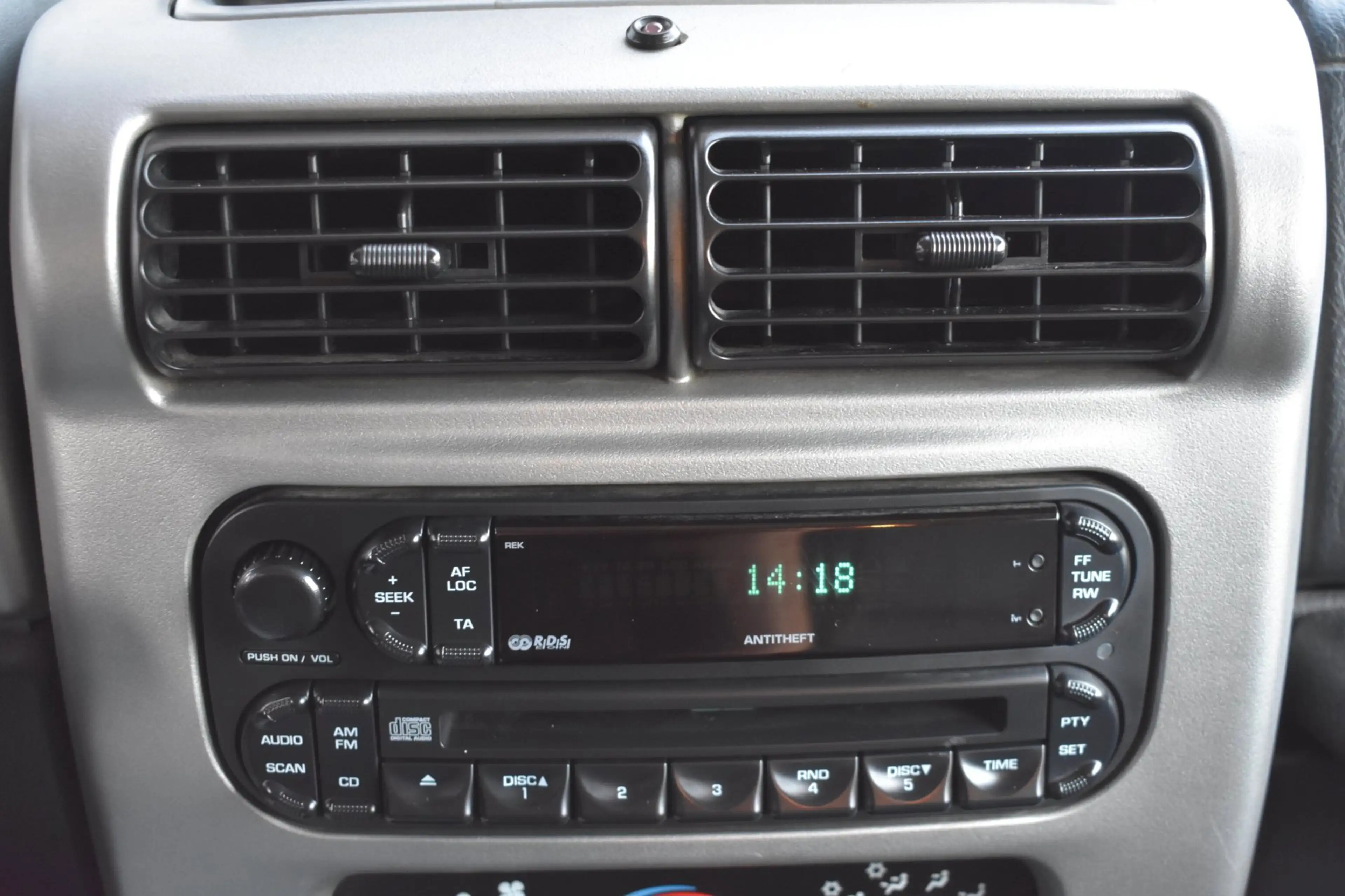Jeep Wrangler 4.0i Hardtop Sahara '06 Cruise Airco Hardtop/Softt — photo 40