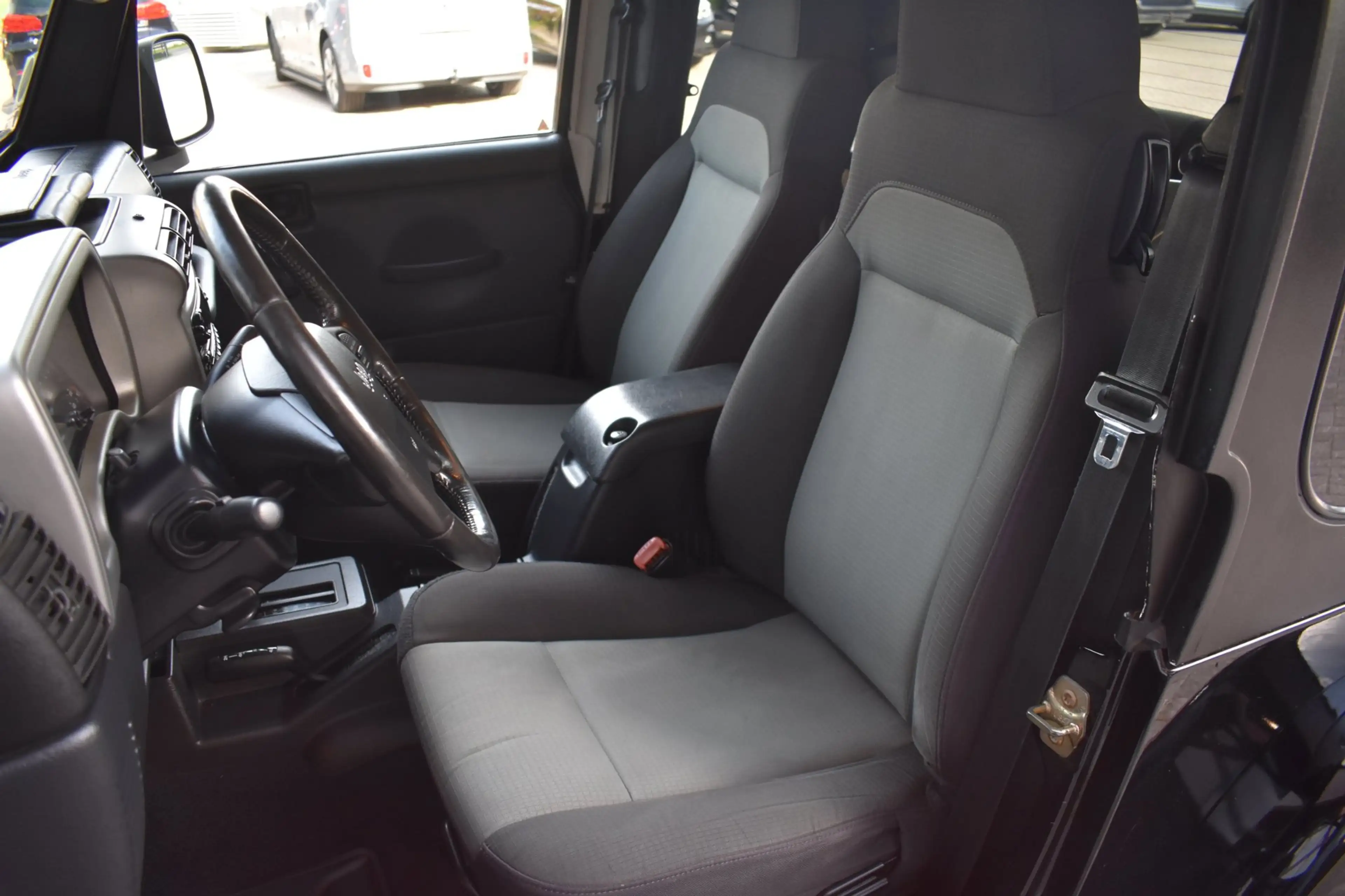 Jeep Wrangler 4.0i Hardtop Sahara '06 Cruise Airco Hardtop/Softt — photo 34
