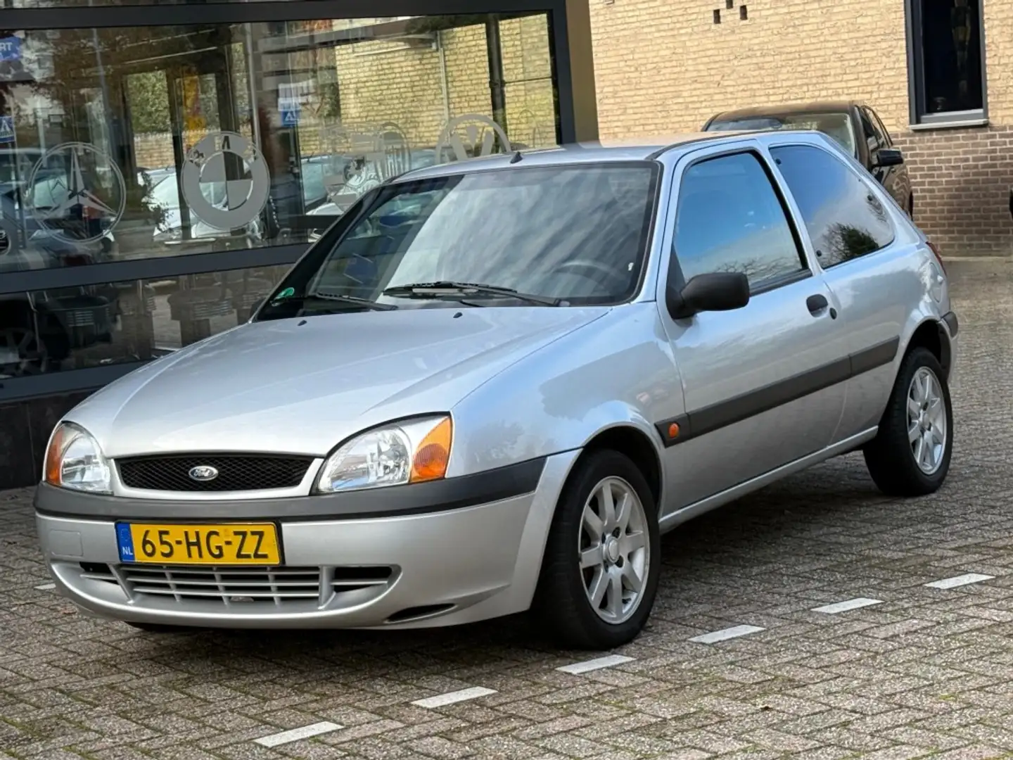 Ford Fiesta 1.3-8V Classic LM-Velgen APK 06-11-2026 Gris - 2