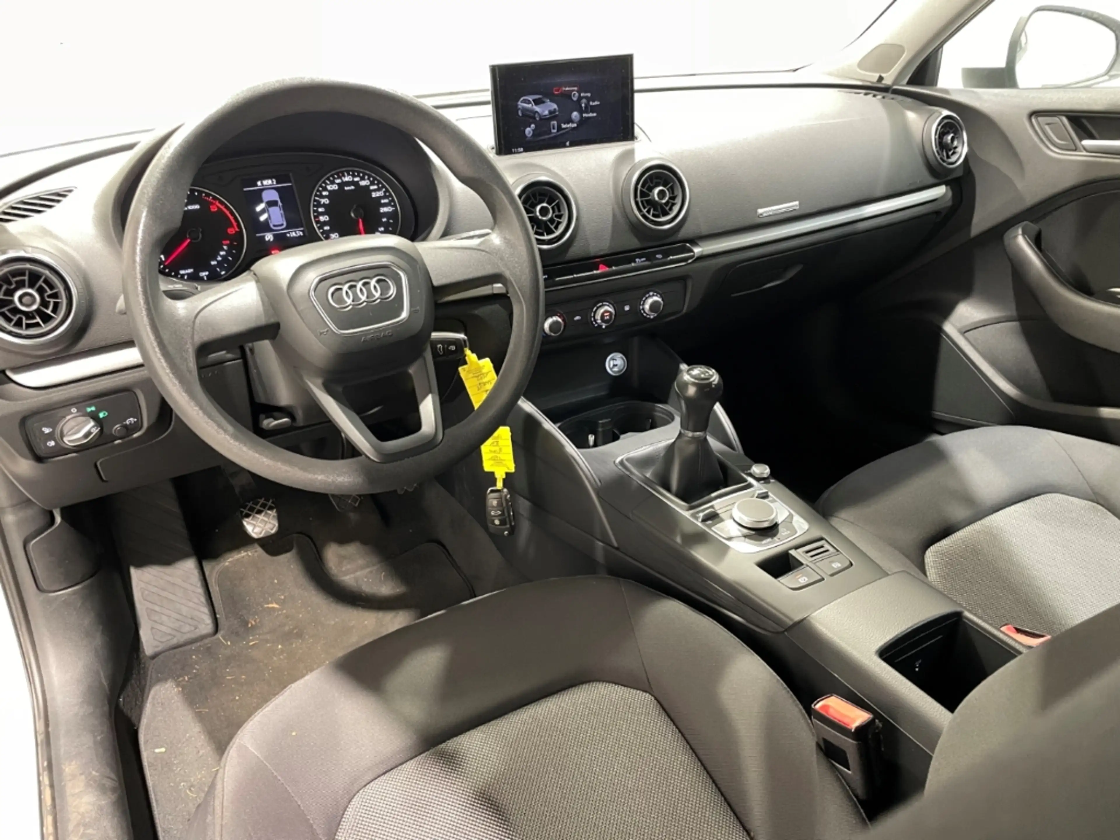 Audi A3 Sportback 1.6 TDI Xenon Klima — photo 5