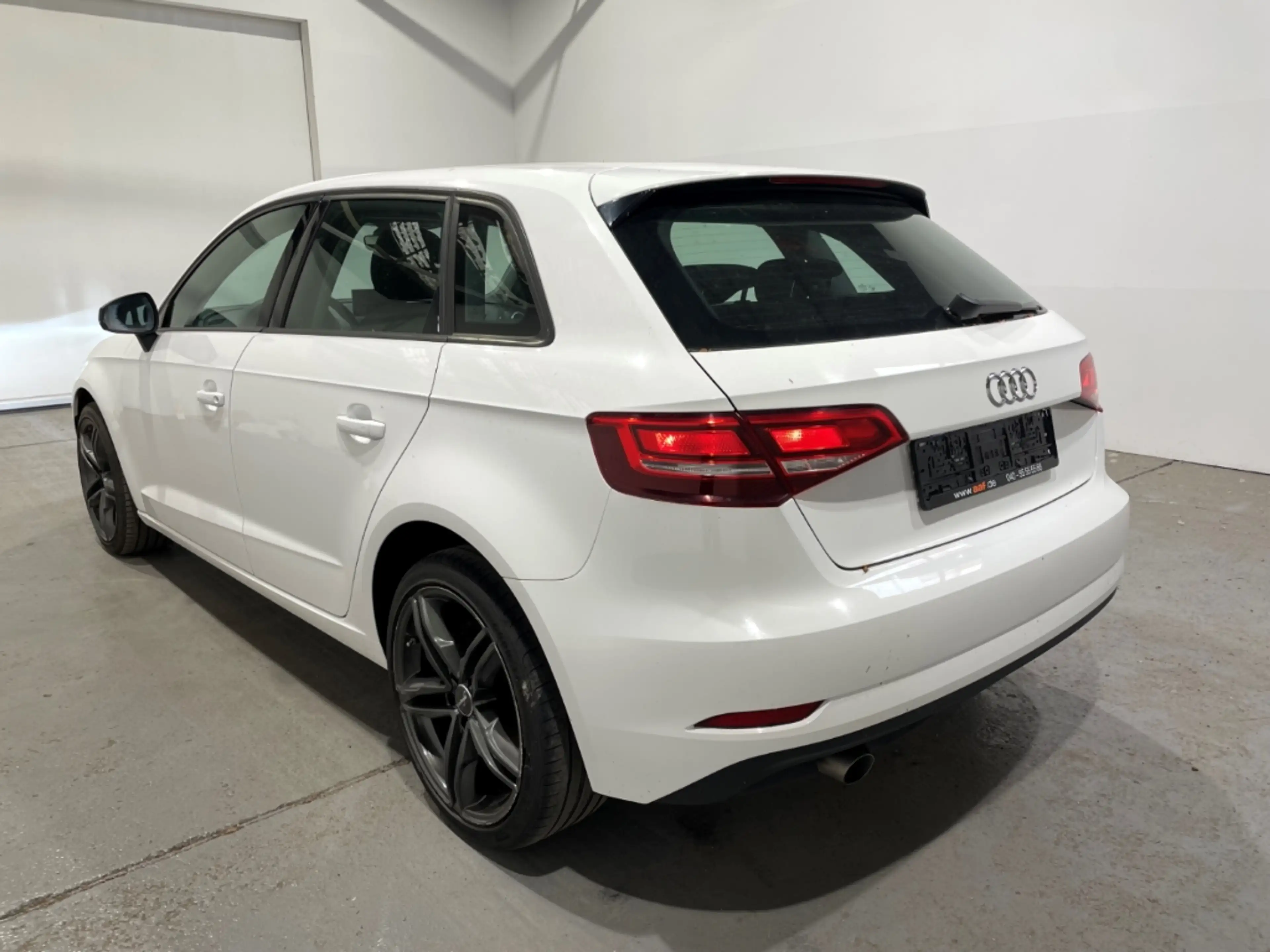Audi A3 Sportback 1.6 TDI Xenon Klima — photo 2